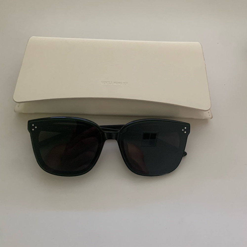 Gentle Monster Sunglasses Model: BY01